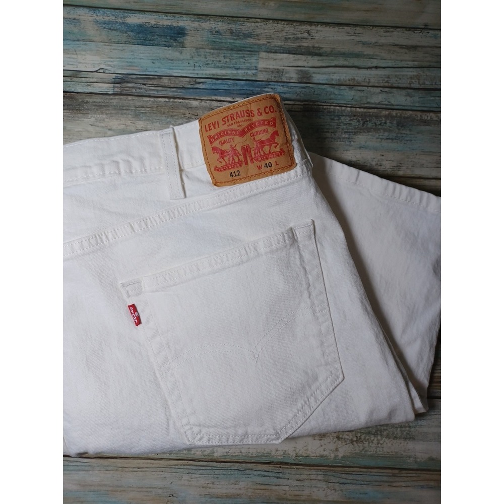 Levis  Mens Stretch  412 Jean Shorts Size 40X11 Slim Shorts Accord-White